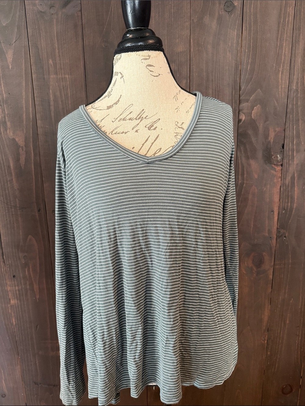 American Eagle Outfitters Gray Striped V-Neck Long Sleeve Top